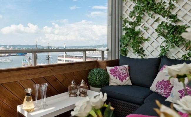 small-apartment-balcony-ideas-featured