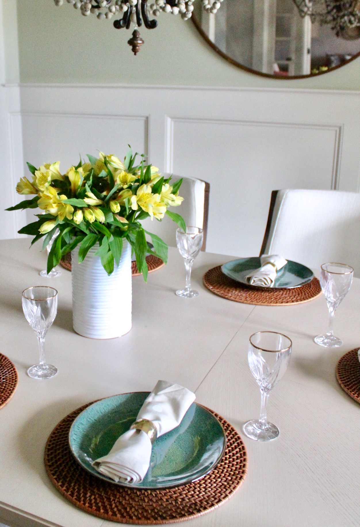 Tablesetting by Erika Ward Interiors